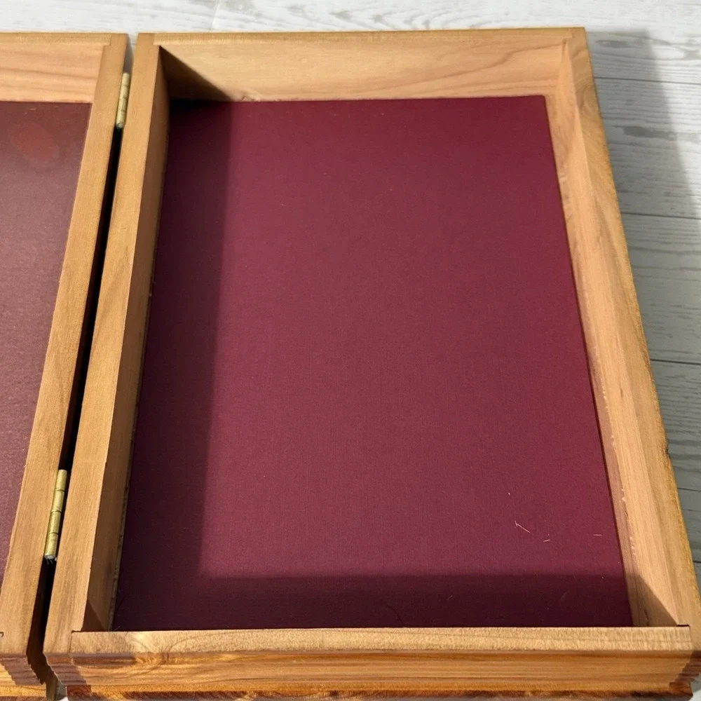VTG Holy Bible KJV Remembrance Edition Cedar Box Case Union Made USA Local 478